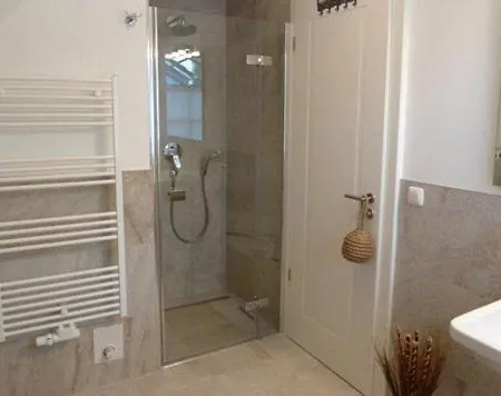 Am Luetten Bagen Darsser Pianohaus * بون