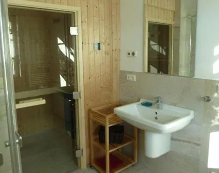 Am Luetten Bagen Darsser Pianohaus * بون