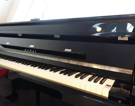 Am Luetten Bagen Darsser Pianohaus