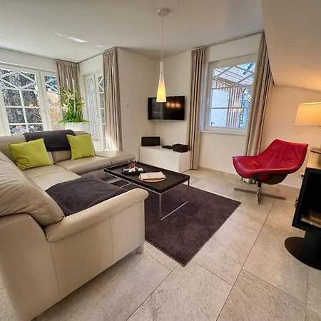 Am Luetten Bagen Darsser Pianohaus بيت للعطل *